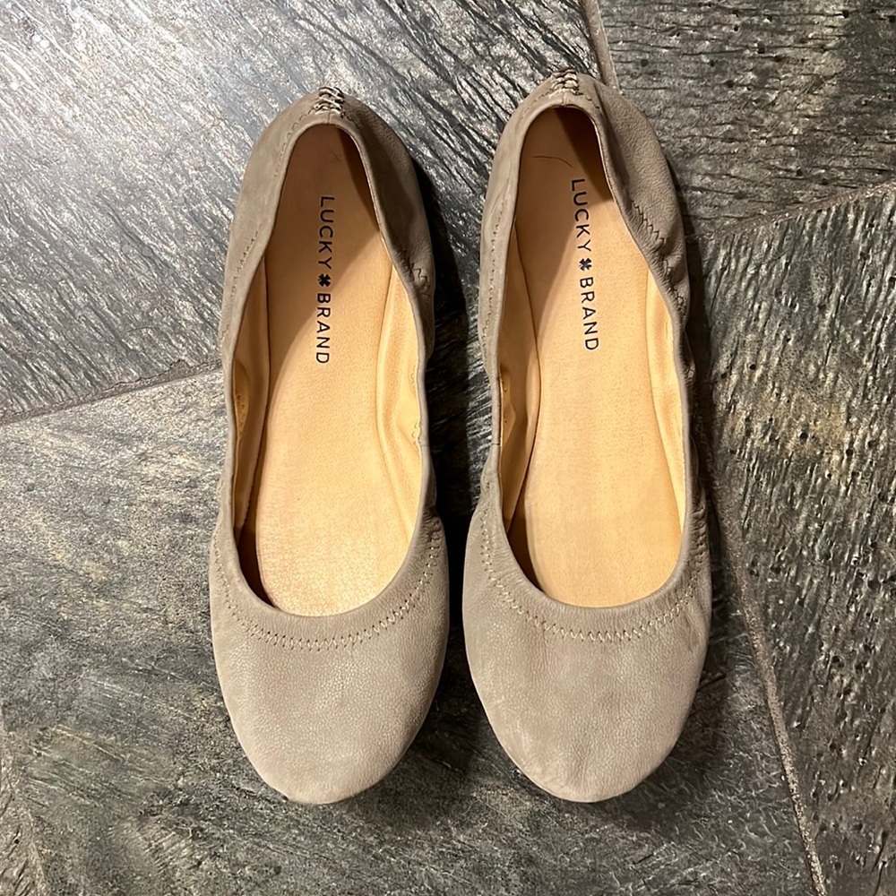 Lucky flats